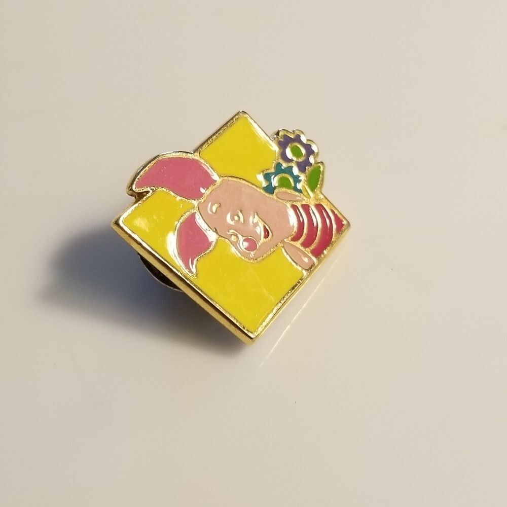 80's Piglet Push Pin - Picture 2 of 6